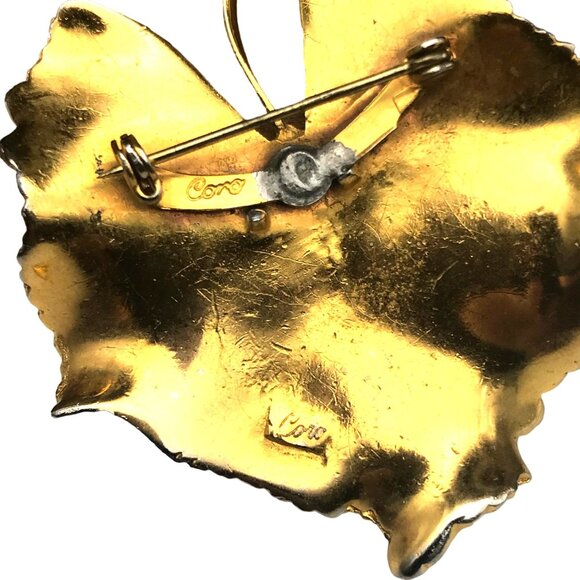 Vintage Coro Lily Pad Brooch, Brushed Gold Tone Botanical Pin Studded - Picture 4 of 4